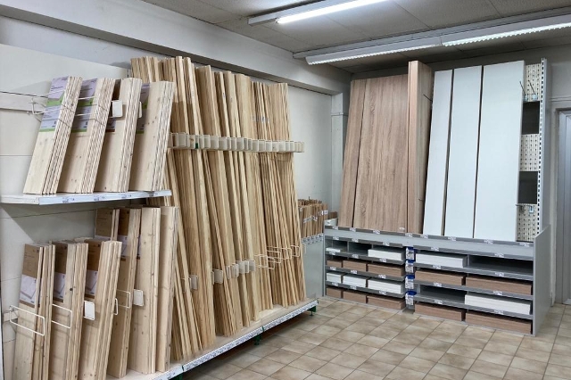 Holzleisten, Regalböden Baucenter Poysdorf