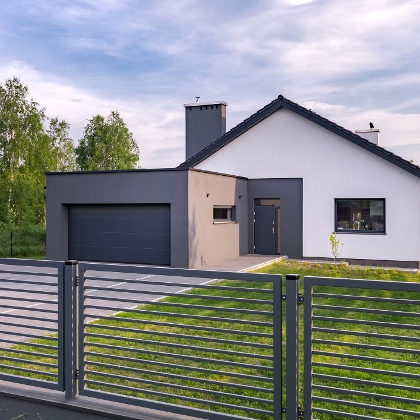 Mit dem richtigen Gartenzaun zu mehr Privatsphäre