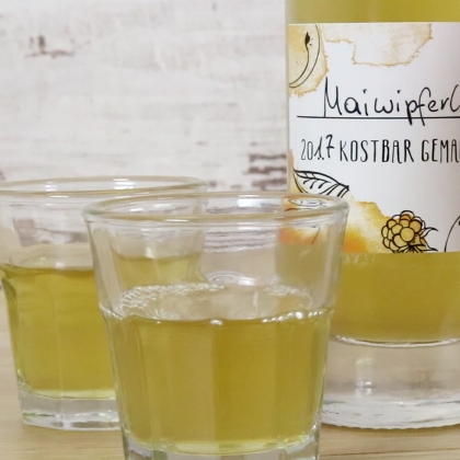 Maiwipferlschnaps
