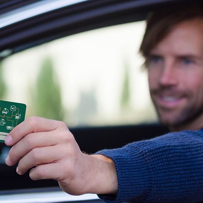 Autofahrer mit Genol+ Card